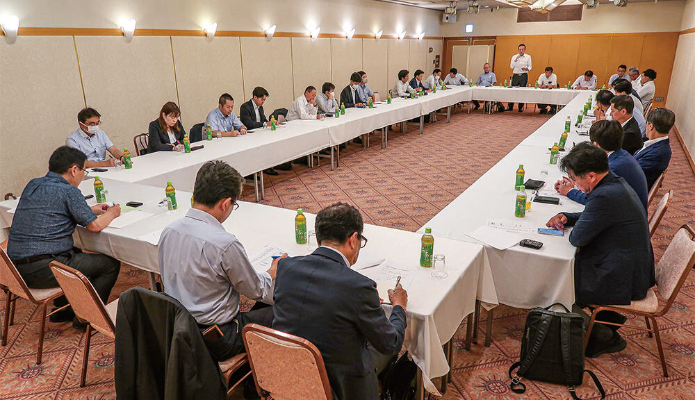 各社の近況等について情報交換
