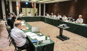 今後の事業計画について協議