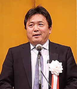 新年の抱負を語る青山会長