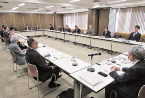 事業活動を報告