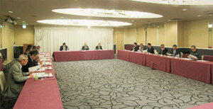 「2月期定例役員会」のもよう