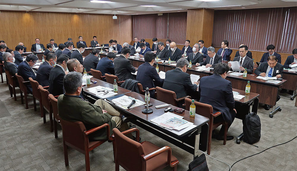 共済事業のさらなる推進に向けて活発に協議