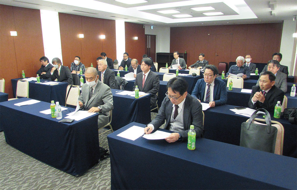 １都２府４県のR・J部会代表ら計26人が出席