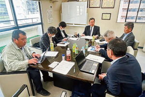 塩谷会長が組織統一の趣旨を説明