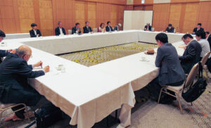 山積みや塗料類の手配状況などヒアリング