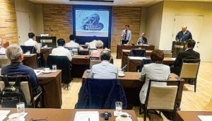 今年度第１回定例会を開催