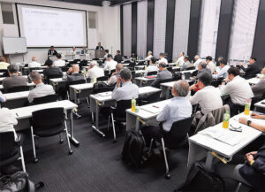 臨時総会を開催